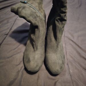 Elegant Black Women's Boots